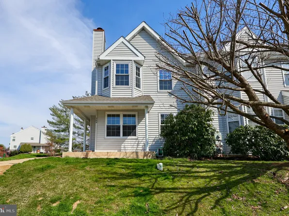 309 Jenville Ct, Coatesville, PA 19320