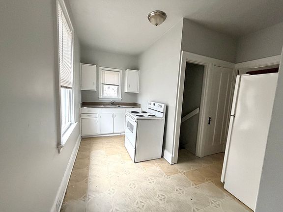 4th image of 1415 Beech Ave