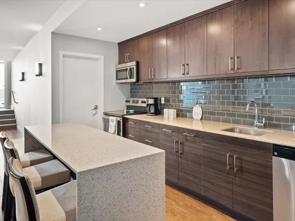 Victoria Place Apartments