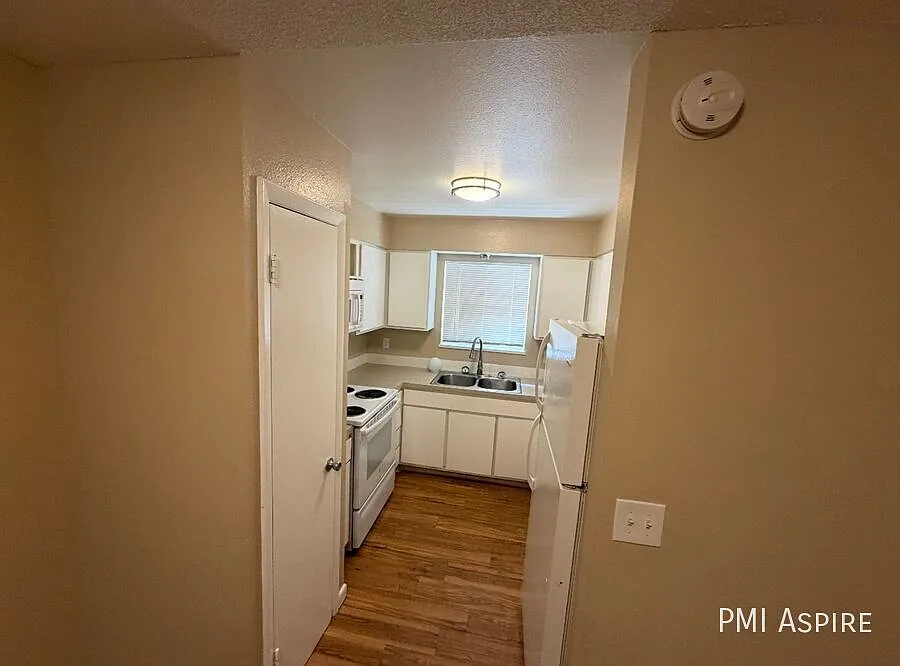 2 Bedroom 1.5 Bathrooms Apartment in Loveland — Photo 4