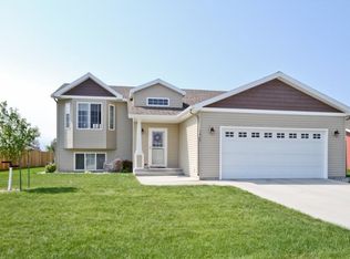 1417 41st Ave S, Moorhead, MN 56560