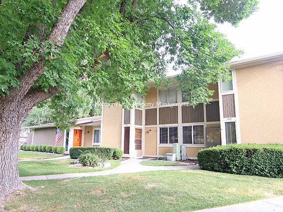 1 Front of Condo B_08032020