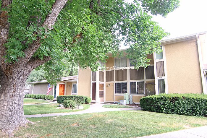 1 Front of Condo B_08032020