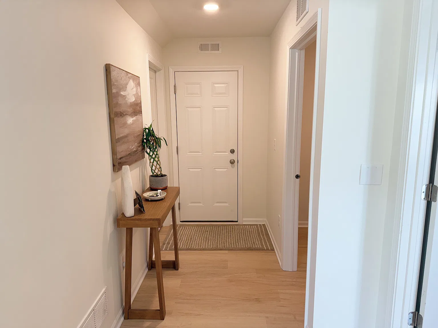 3 bed, 1468 sqft, $2,950 — Photo 4