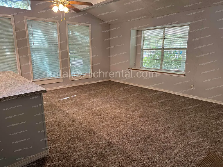 25594 W Spruce St — Photo 5
