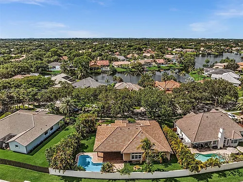 11335 Lake Shore Dr Photo 1