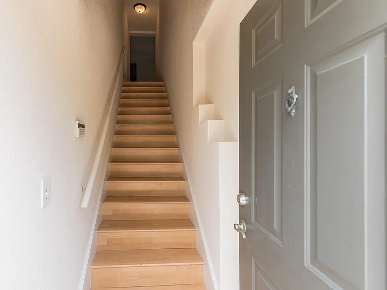 10075 Gate Pkwy N #405 — Photo 26