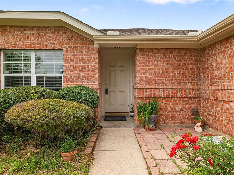 1st image of 3529 Hermalinda Dr