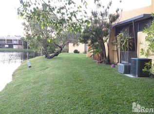 9280 NW 15th St, Pembroke Pines, FL 33024