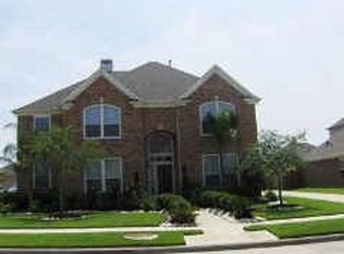 2311 Echo Harbor Dr, Pearland, TX 77584