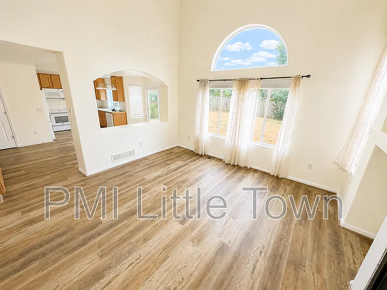 5183 Creek Way — Photo 10