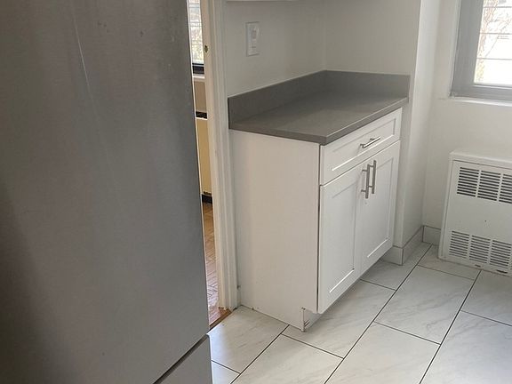3rd image of 305 E 86th St #3GE