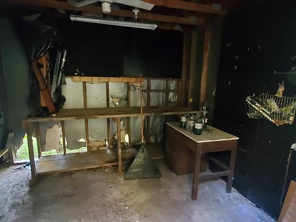5th image of 306 E Garfield Dr