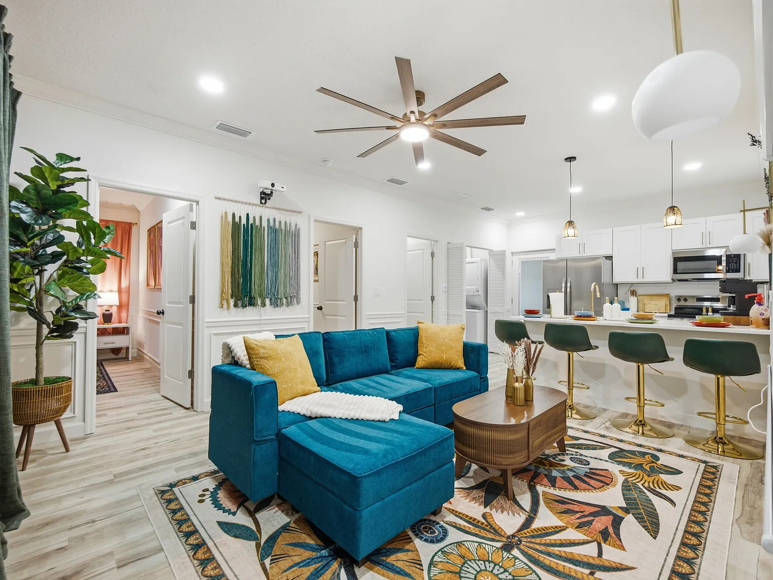 2 bed, $4,300 — Photo 3