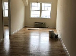 26 N Main St APT E, Florida, NY 10921