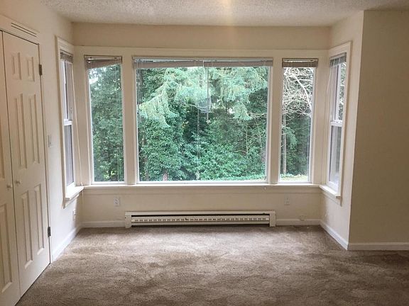 5th image of 5622 168th St SW APT 1
