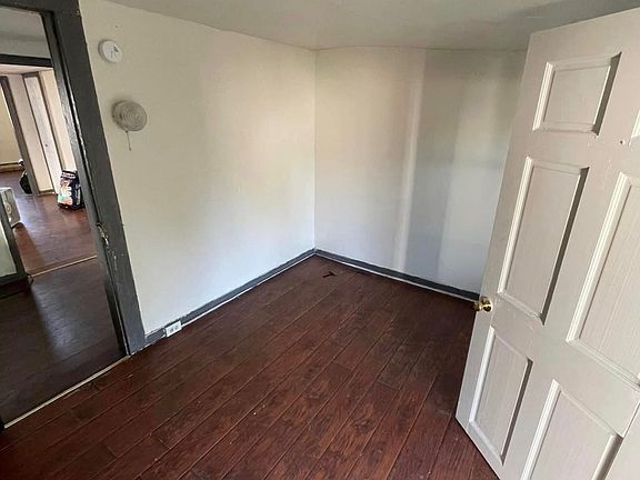 3rd image of 320 W Gray St #4