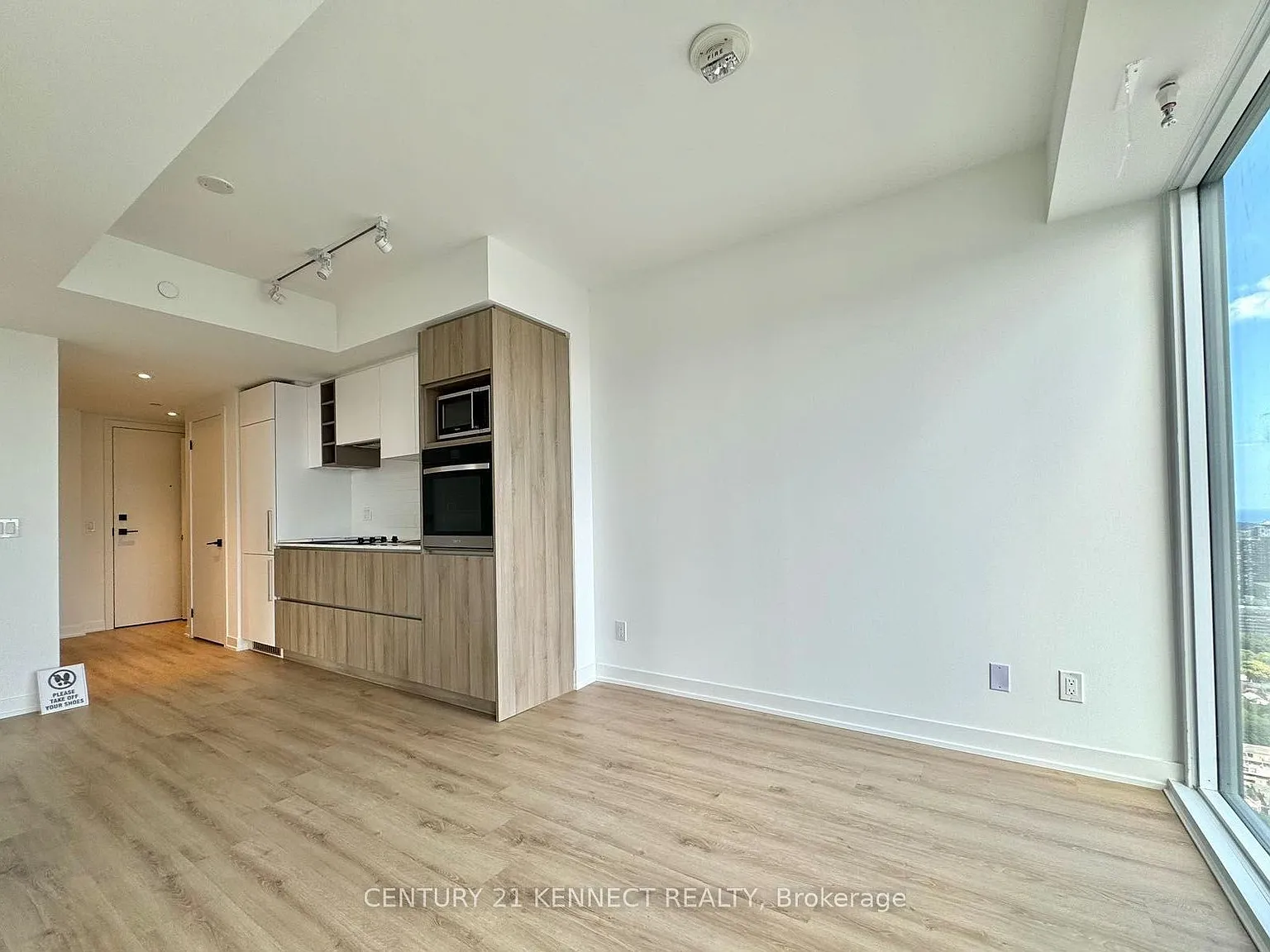 2 bed, $2,450 — Photo 2