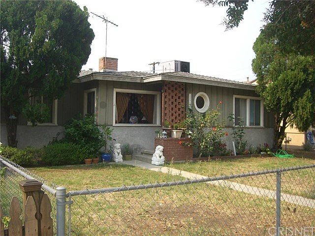 2nd image of 18750 Saticoy St