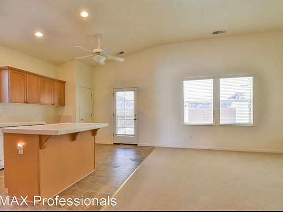 3rd image of 2353 Madrid Dr