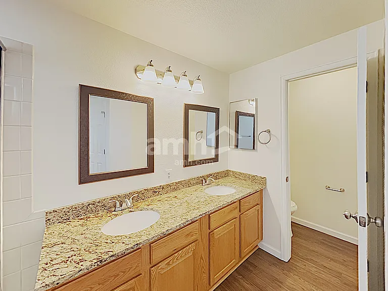 11384 Kenton St — Photo 10