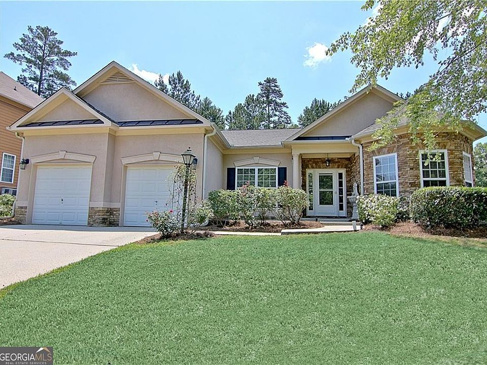 1st image of 7754 The Lakes Dr