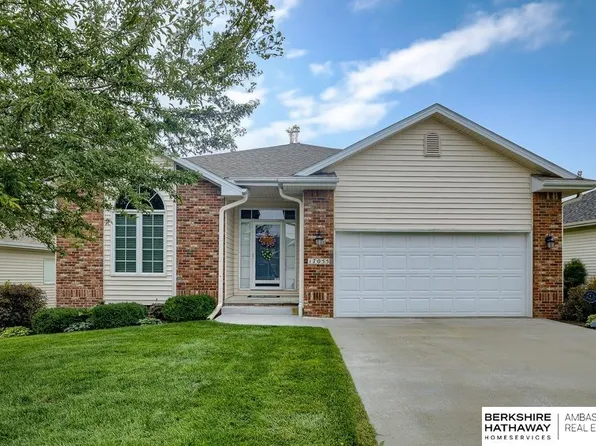 17055 Western Ave, Omaha, NE 68118