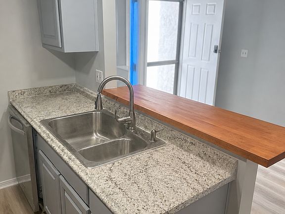 2nd image of 7604 Melissa Ct N