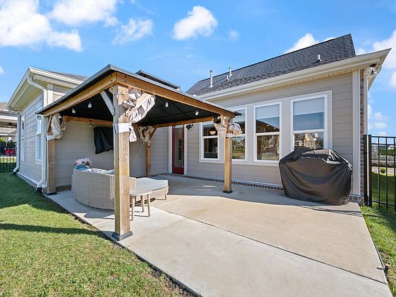 5th image of 1035 Fallow Rd