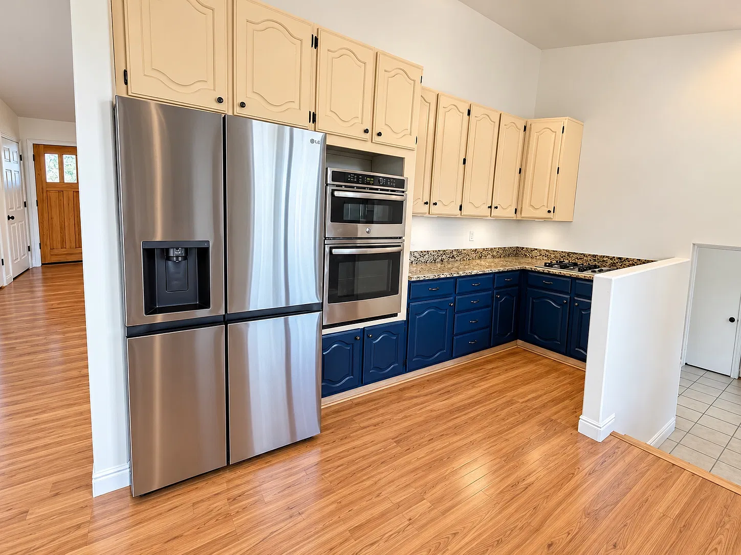 3 bed, 3200 sqft, $6,500 — Photo 3