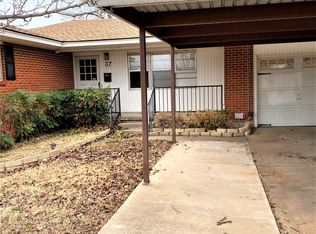 37 SW 49th St, Lawton, OK 73505