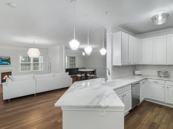 1025 Riverland Woods Pl APT 812, Charleston, SC 29412