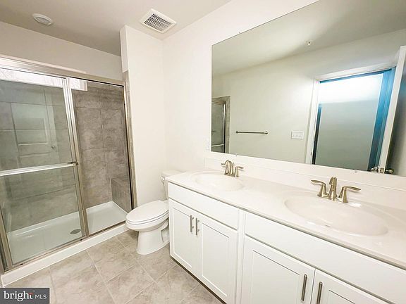 5th image of 5626 Ludlow Pl