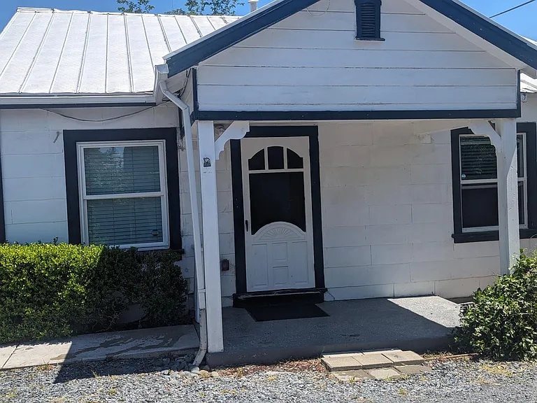 3431 Taylor Rd #A — Photo 2