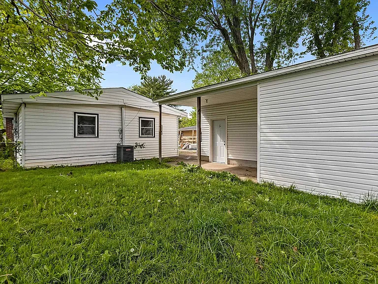 5107 Mohawk Dr — Photo 16