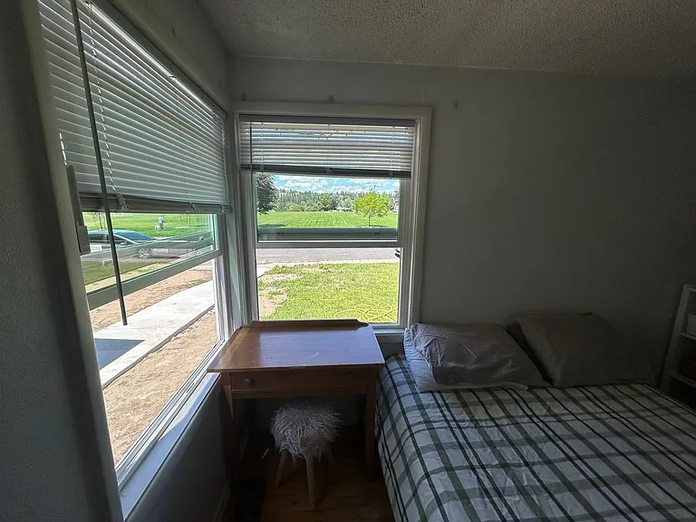 2405 W Columbia Ave — Photo 24