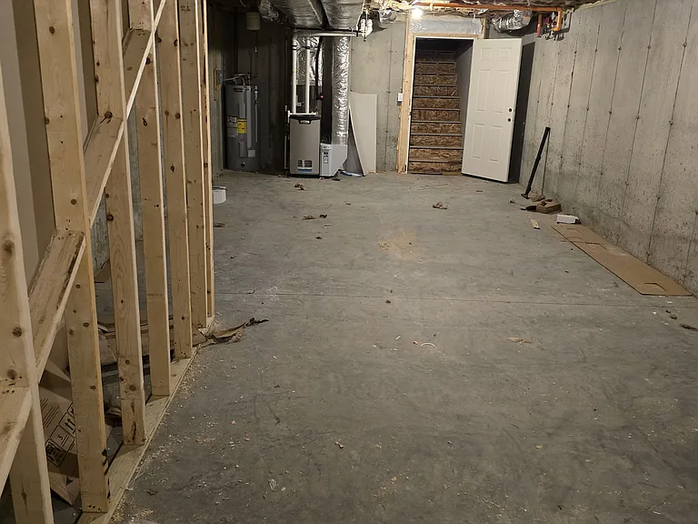 2-5 Megway Ct — Photo 38