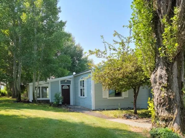 86150 Christmas Valley Hwy, Silver Lake, OR 97638