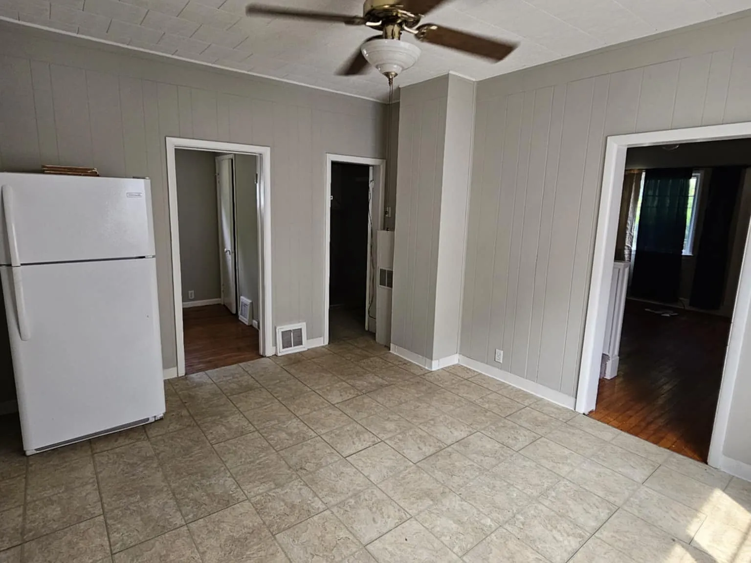 3 bed, 1048 sqft, $1,400 — Photo 4