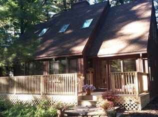 7 Alyssum Dr, Amherst, MA 01002