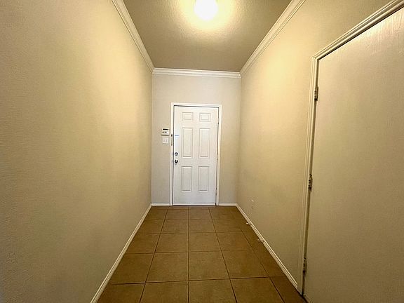 4th image of 3032 Walker Creek Dr