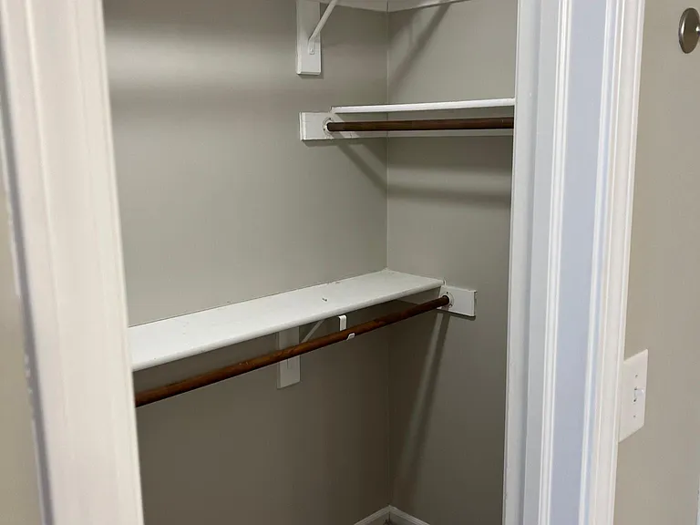 2047 Ferdinand Ct — Photo 11