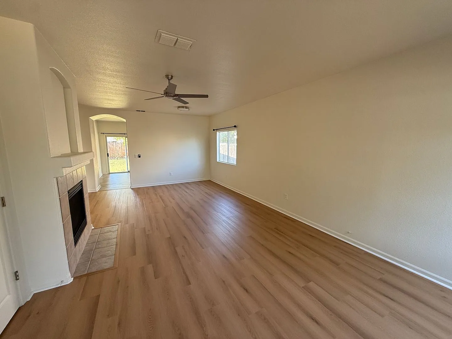 3193 Saginaw St - West Sacramento 95691 — Photo 2