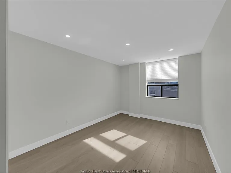 3177 Riverside Dr E #208 — Photo 9