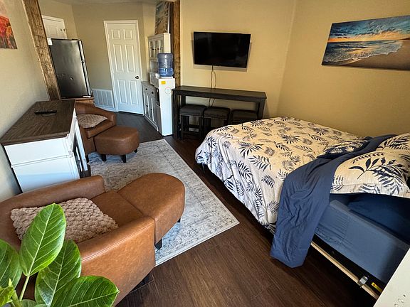 3rd image of 8815 W Caribbean Ln