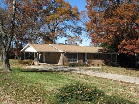 1st image of 3211 7th Street Dr NE