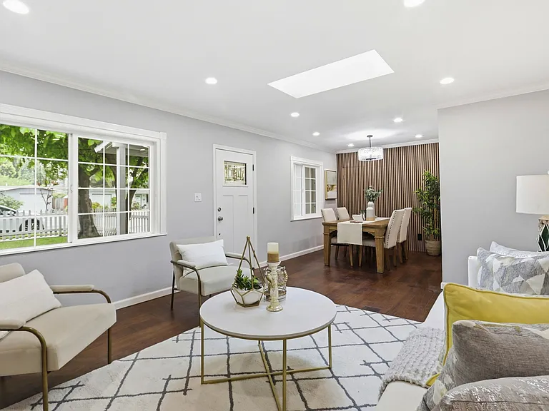 275 Beechnut Ave — Photo 5