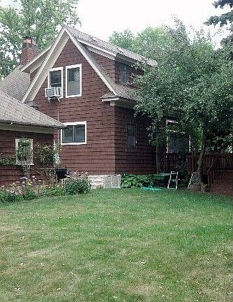 3rd image of 800 W Midland St