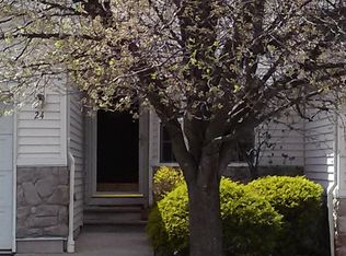 24 Lakeview Dr #2215, Hamburg, NJ 07419