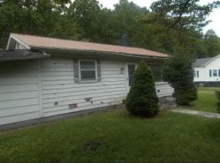 2346 Roda Rd, Appalachia, VA 24216